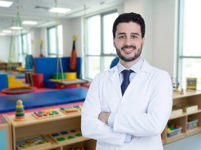 Dr. Andoni Diaz